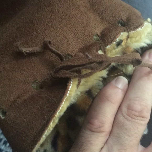 Boutique coat. Suede feel outside, faux fur liner - Picture 6 of 8